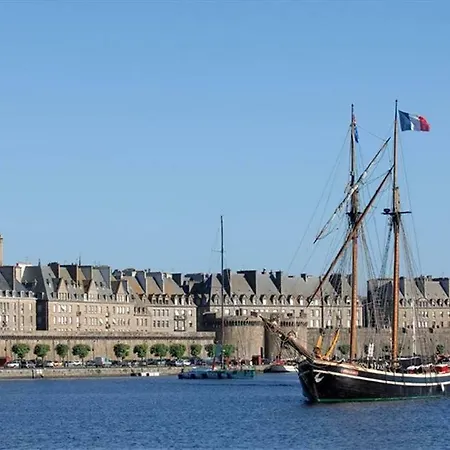 Lepetit Nid Du Mont Maison Normande Proche De La Baie Du Mont Saint Michel
