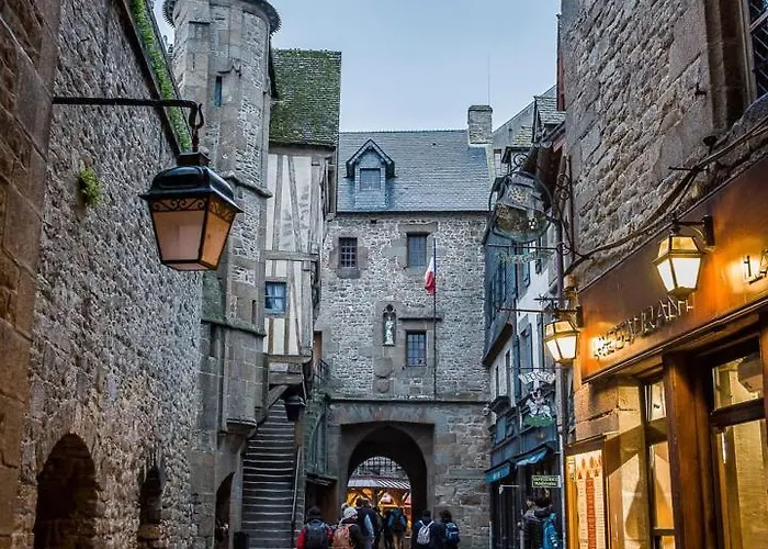 Lepetit Nid Du Mont Maison Normande Proche De La Baie Du Mont Saint Michel Casa de Férias