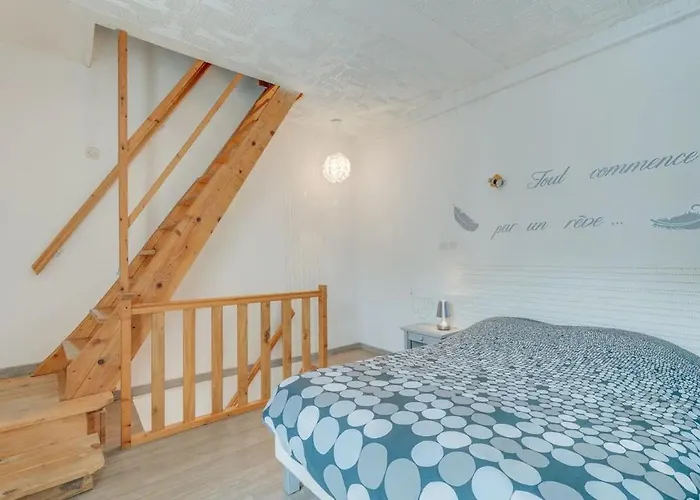 Lepetit Nid Du Mont Maison Normande Proche De La Baie Du Mont Saint Michel Pontorson